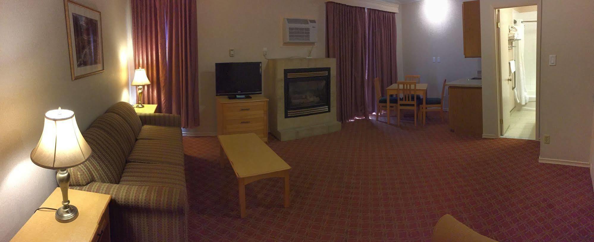 Sword Inn Bancroft Εξωτερικό φωτογραφία