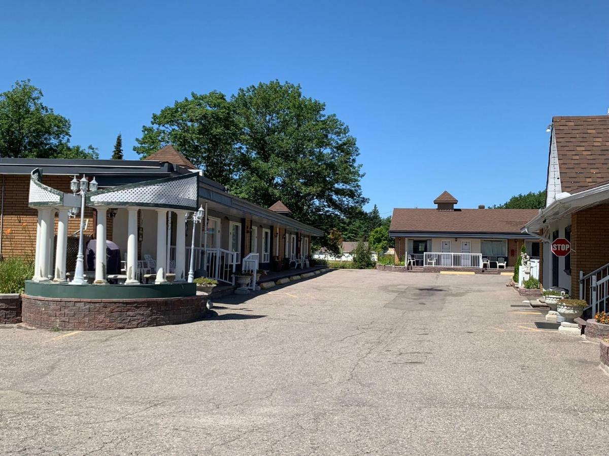Sword Inn Bancroft Εξωτερικό φωτογραφία